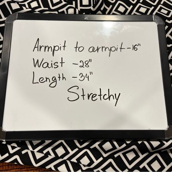 Lucy Paris geometric print sleeveless fitted dress - Picture 10 of 15